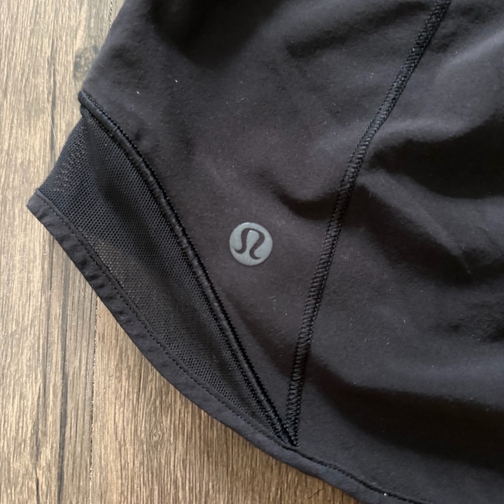 Lululemon Black Sleek High-Rise Running Short Athletic Activewear Gym Shorts 6 - Picture 9 of 11